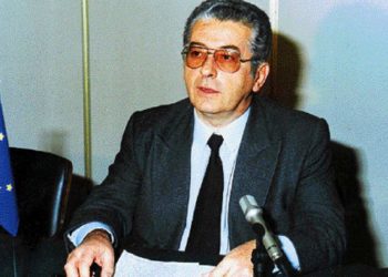 Απεβίωσε ο γνωστός δημοσιογράφος και πολιτικός Γιώργος Αναστασόπουλος. Ποιος ήταν