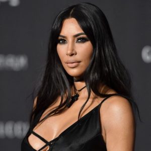 Kim Kardashian: Εμφανίστηκε με ..ανύπαρκτο μαγιό στην Κόστα Ρίκα και προκάλεσε εγκεφαλικά!